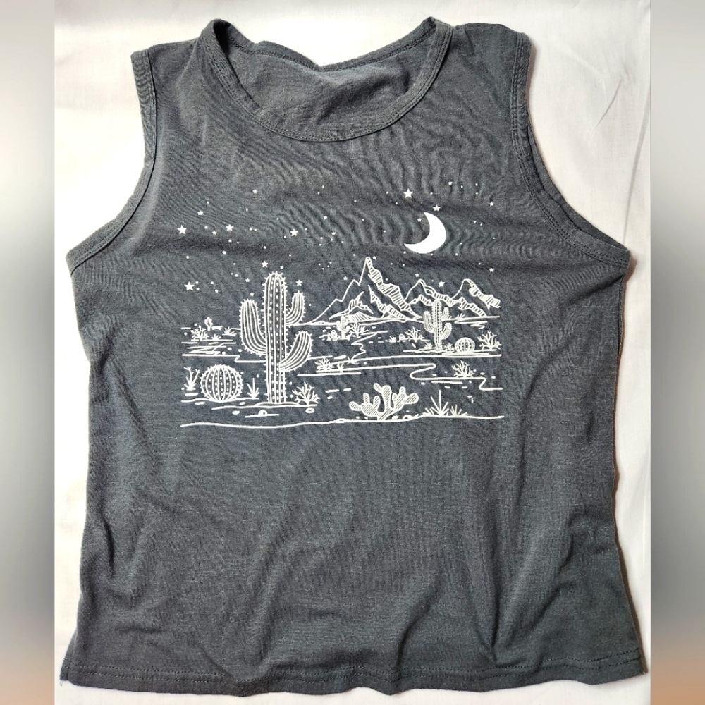 Womens sleeveless tank top desert moon size small